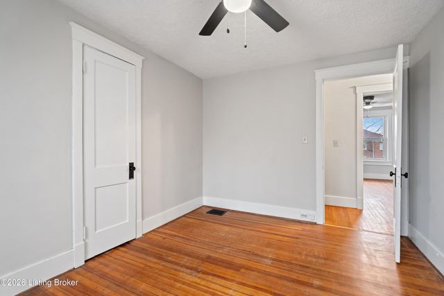 4026 W Broadway, Louisville, KY 40211