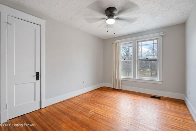 4026 W Broadway, Louisville, KY 40211