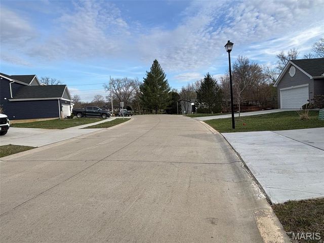 5910 Creek Side Place, Cedar Hill, MO 63016