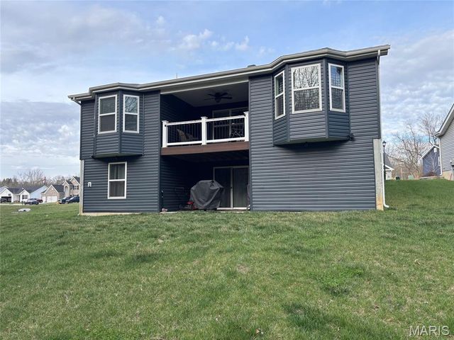 5910 Creek Side Place, Cedar Hill, MO 63016