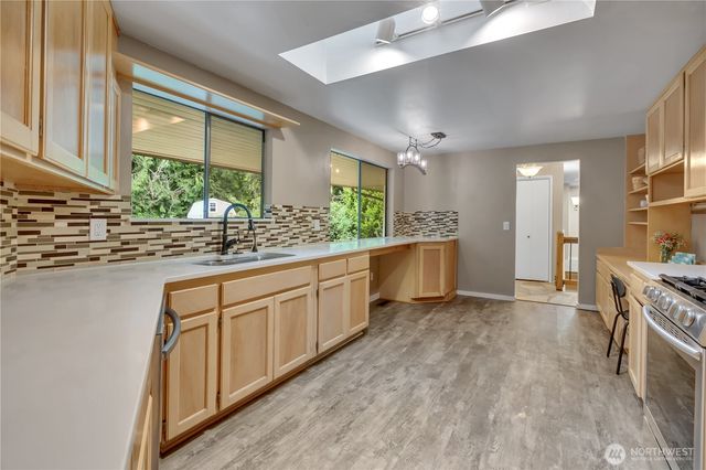 18506 SE 294th Street, Kent, WA 98042