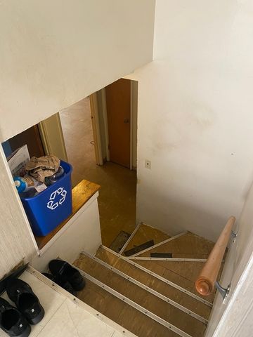 549 W 95th Street, Chicago, IL 60628