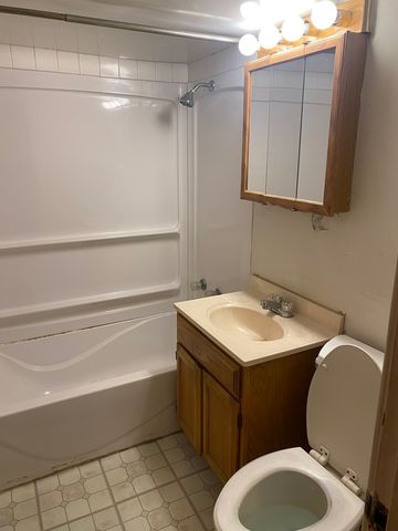 549 W 95th Street, Chicago, IL 60628