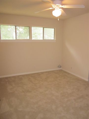 102 Verna SPUR B, Georgetown, TX 78628