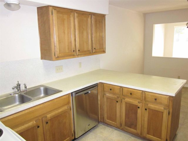 102 Verna SPUR B, Georgetown, TX 78628