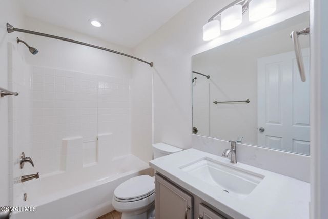 4117 Orontes Way B, Simi Valley, CA 93063