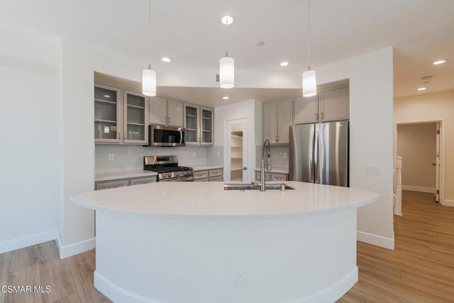 4117 Orontes Way B, Simi Valley, CA 93063