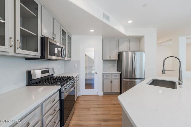 4117 Orontes Way B, Simi Valley, CA 93063