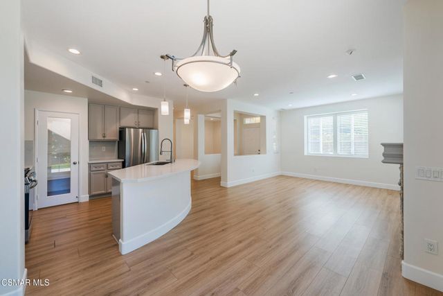 4117 Orontes Way B, Simi Valley, CA 93063