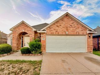 5606 Indian Hill Drive, Arlington, TX 76018