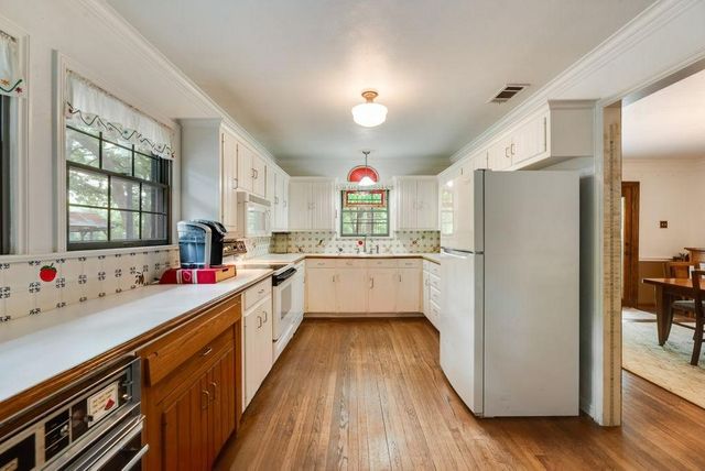 9875 Old Bridge Road, Terrell, TX 75160