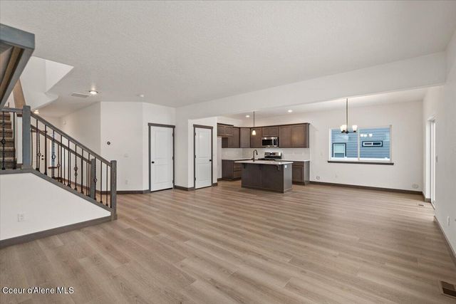 2865 E Cinder AVE, Post Falls, ID 83854