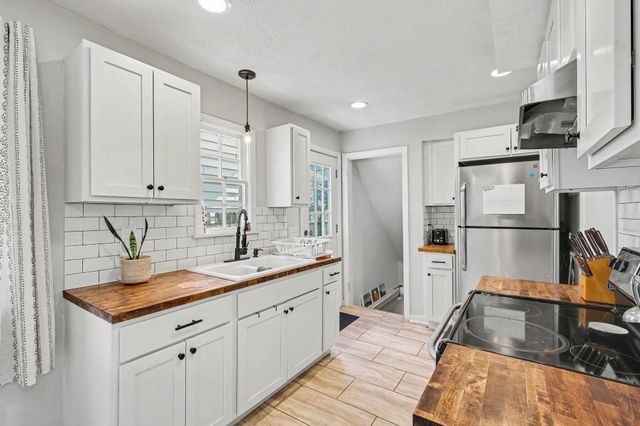 1011 Dickinson Street Se, City Of Grand Rapids, MI 49507