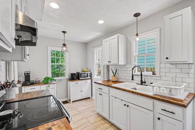 1011 Dickinson Street Se, City Of Grand Rapids, MI 49507