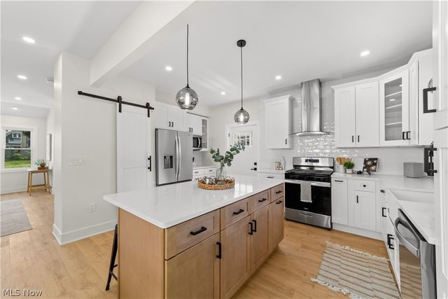 6200 Ellen Avenue, Cleveland, OH 44102