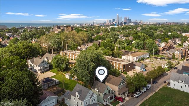 6200 Ellen Avenue, Cleveland, OH 44102