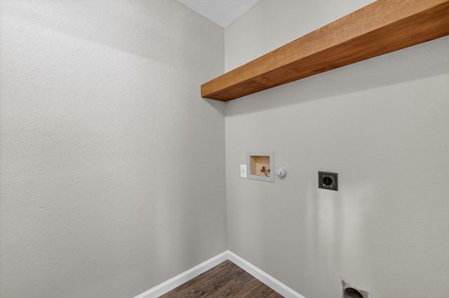 1337 Gayle Street, Burleson, TX 76028