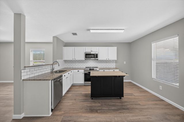 1337 Gayle Street, Burleson, TX 76028