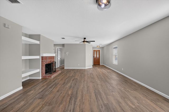 1337 Gayle Street, Burleson, TX 76028
