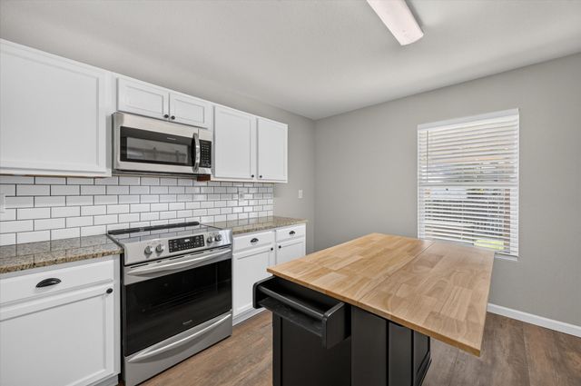 1337 Gayle Street, Burleson, TX 76028