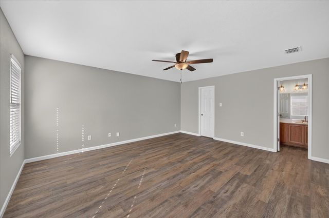 1337 Gayle Street, Burleson, TX 76028