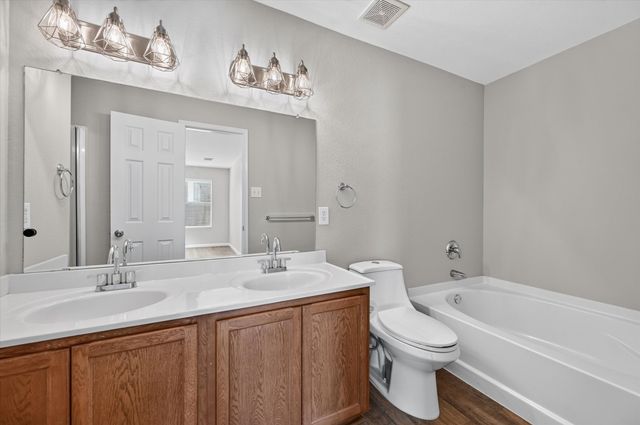 1337 Gayle Street, Burleson, TX 76028