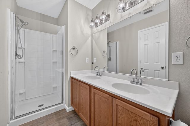 1337 Gayle Street, Burleson, TX 76028
