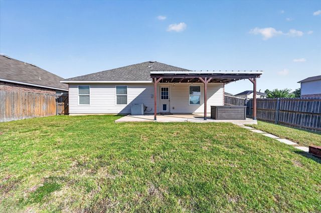 1337 Gayle Street, Burleson, TX 76028