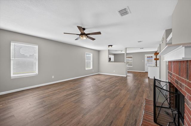 1337 Gayle Street, Burleson, TX 76028