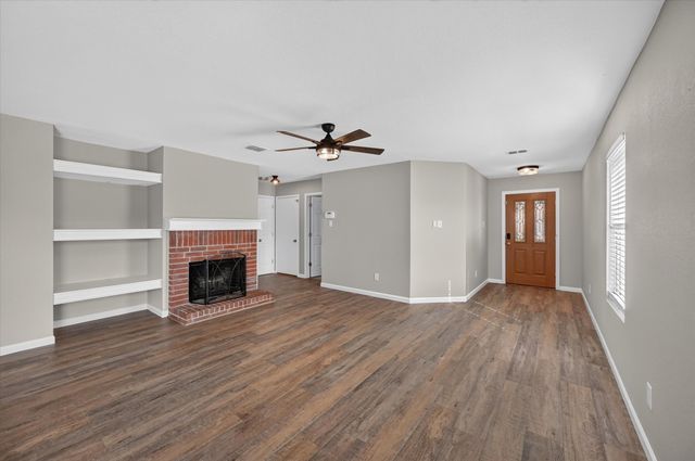 1337 Gayle Street, Burleson, TX 76028