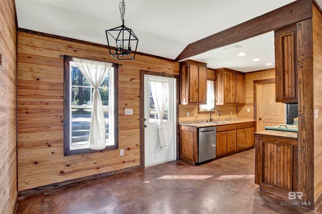 23532 Dunbar Road, Robertsdale, AL 36567