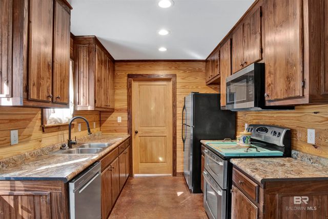 23532 Dunbar Road, Robertsdale, AL 36567