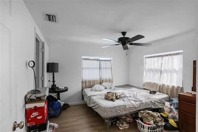 2109 SE 45TH TERRACE, Gainesville, FL 32641