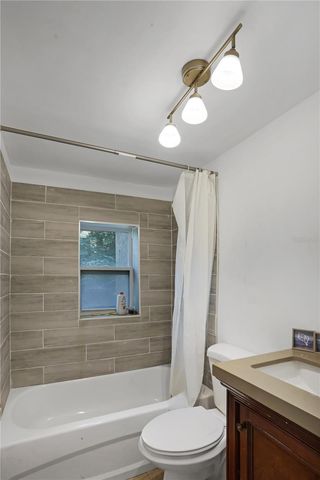 2109 SE 45TH TERRACE, Gainesville, FL 32641