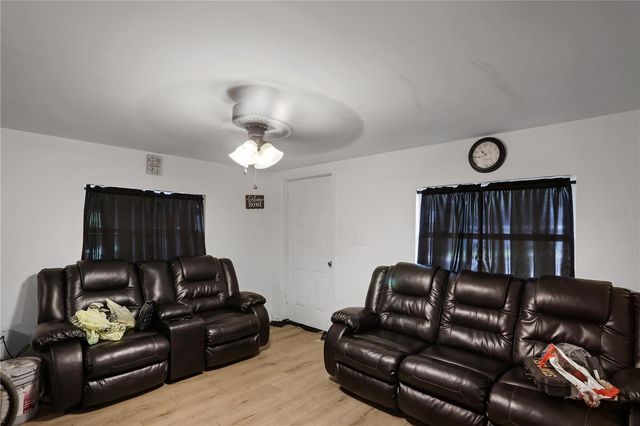 2109 SE 45TH TERRACE, Gainesville, FL 32641