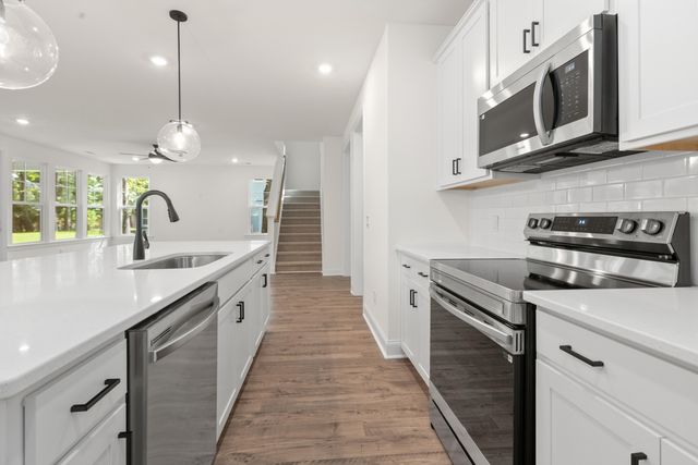 5706 Barbary Coast Road, Hollywood, SC 29449