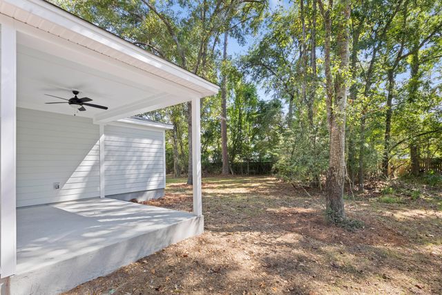 5706 Barbary Coast Road, Hollywood, SC 29449