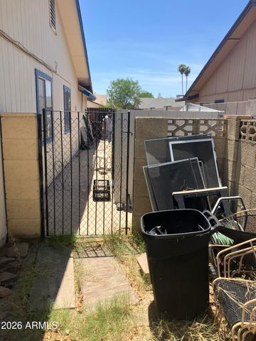 6420 W College Drive, Phoenix, AZ 85033