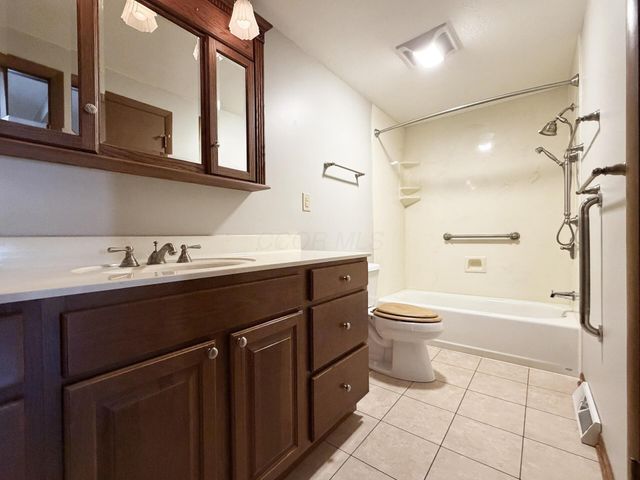 647 Mohican Way, Westerville, OH 43081