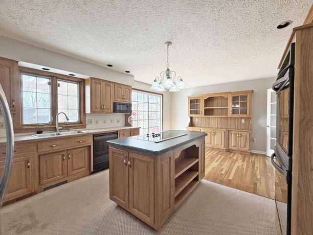 647 Mohican Way, Westerville, OH 43081