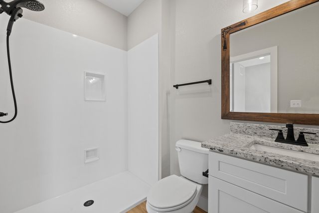 20 Teak Drive 15, Reeds Spring, MO 65737