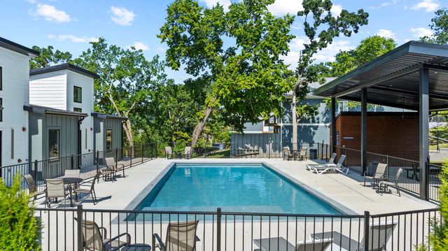 20 Teak Drive 15, Reeds Spring, MO 65737