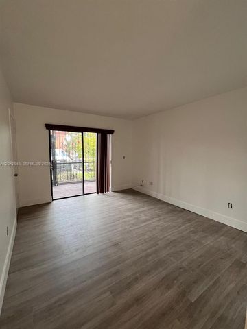6455 W 27th Ave 11-44, Hialeah, FL 33016