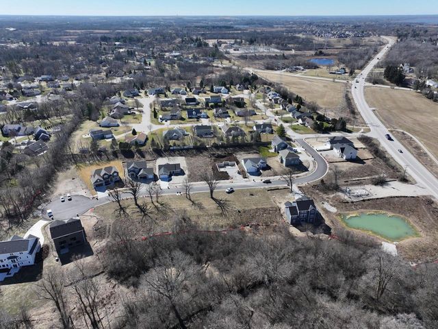 11396 W TESS CREEK STREET, Franklin, WI 53132