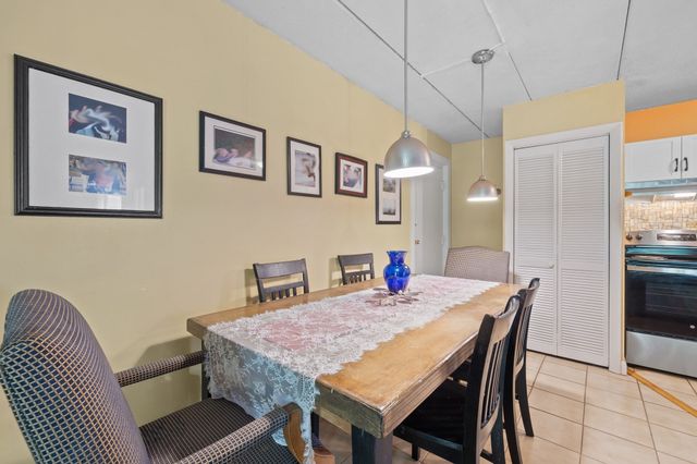 296 Commercial St 34, Braintree, MA 02184