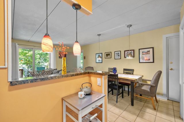 296 Commercial St 34, Braintree, MA 02184