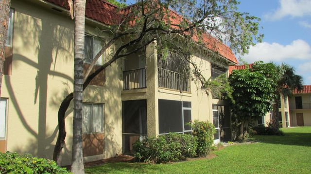 6100 Forest Hill Boulevard 202, West Palm Beach, FL 33415