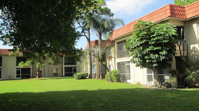 6100 Forest Hill Boulevard 202, West Palm Beach, FL 33415