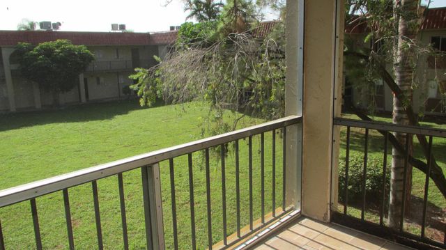 6100 Forest Hill Boulevard 202, West Palm Beach, FL 33415