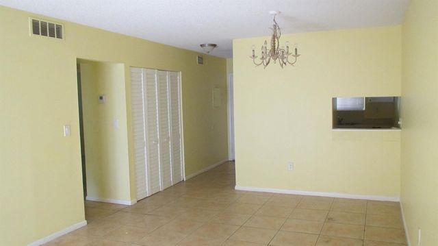 6100 Forest Hill Boulevard 202, West Palm Beach, FL 33415